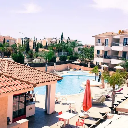 Seana Protaras * Paralimni